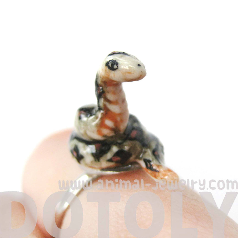 porcelain-ceramic-snake-shaped-animal-adjustable-ring-handmade